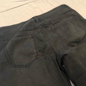 Black Maurice’s jean MR